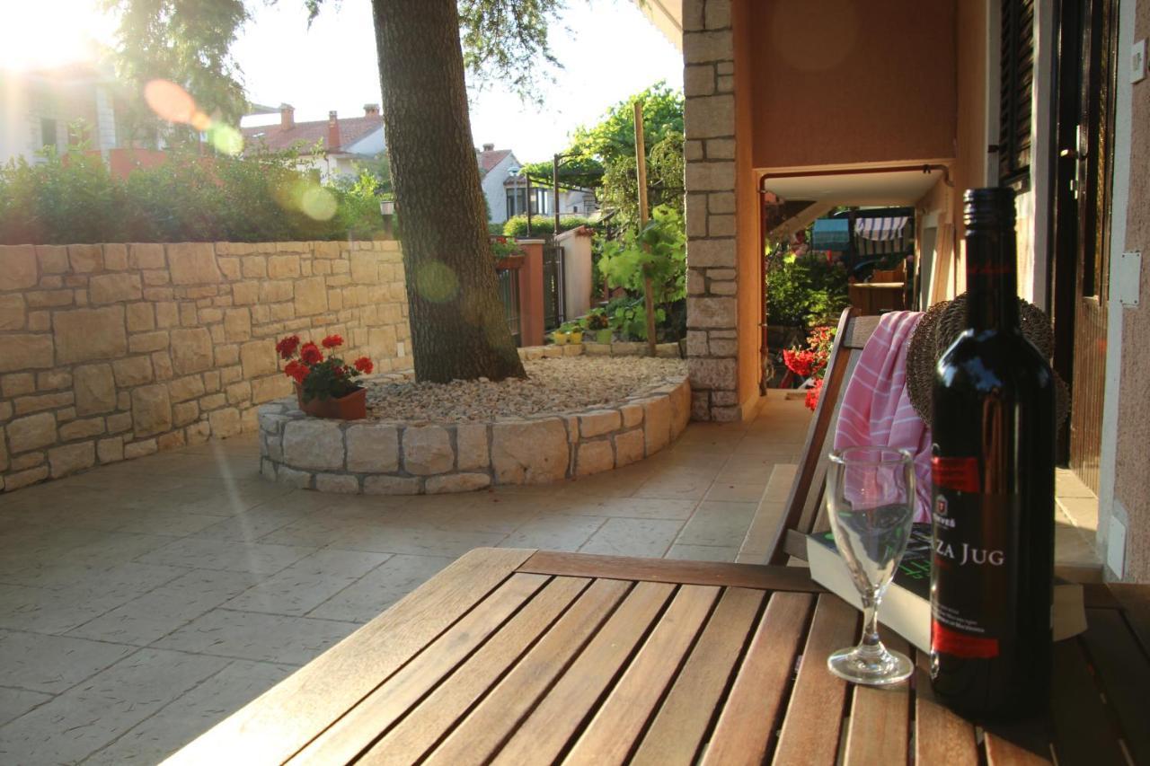 Apartments Eva Umag Zewnętrze zdjęcie